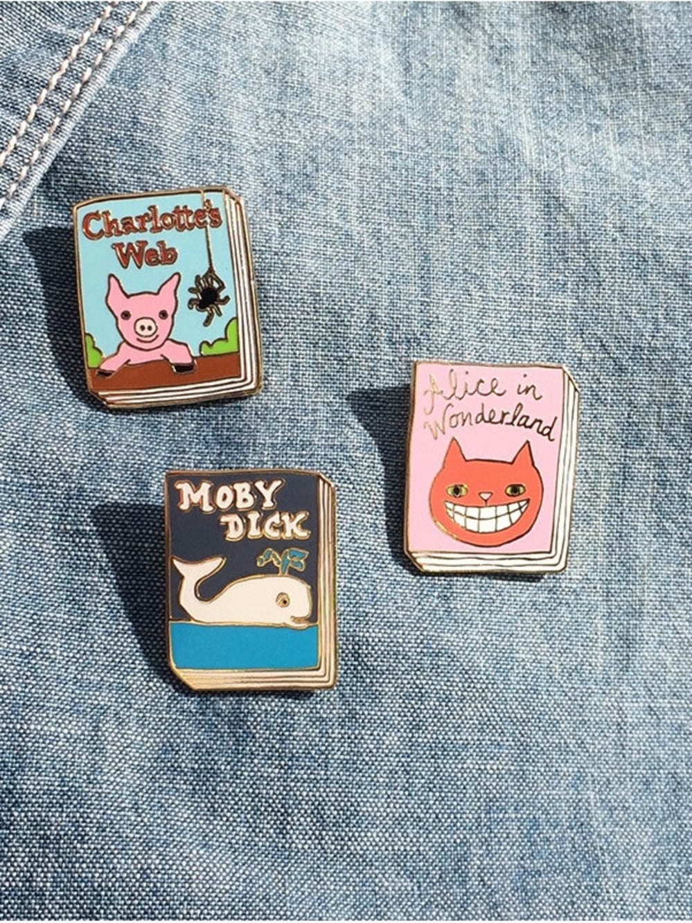 NEW Ideal Bookshelf Classic Books 1984 Enamel Pin - Picture 4 of 5
